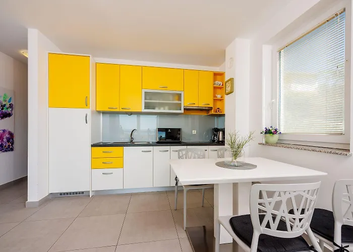 Apartament Lichtdurchflutetes Nur 400 Meter Zum Mit Herrlichem Meerblick Dramalj