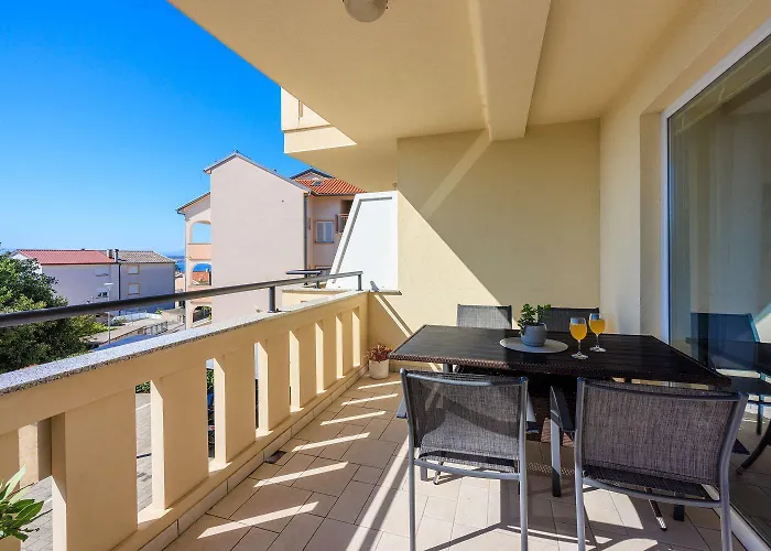 Apartament Lichtdurchflutetes Nur 400 Meter Zum Mit Herrlichem Meerblick Dramalj